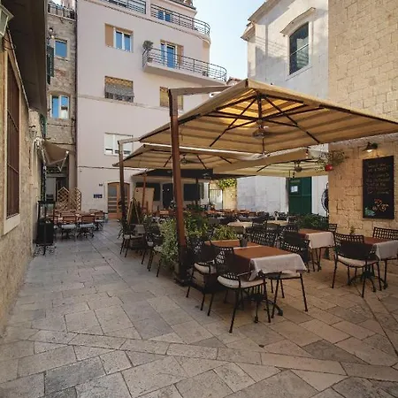 With Wifi - 20108 Split